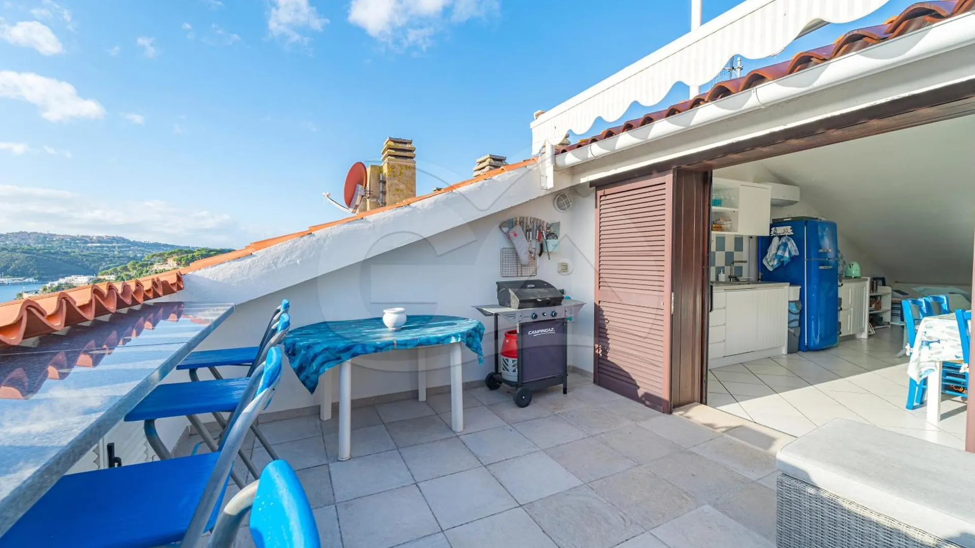Il Porto 25 Mansarda Sul Mare - Goelba Apartment Porto Azzurro