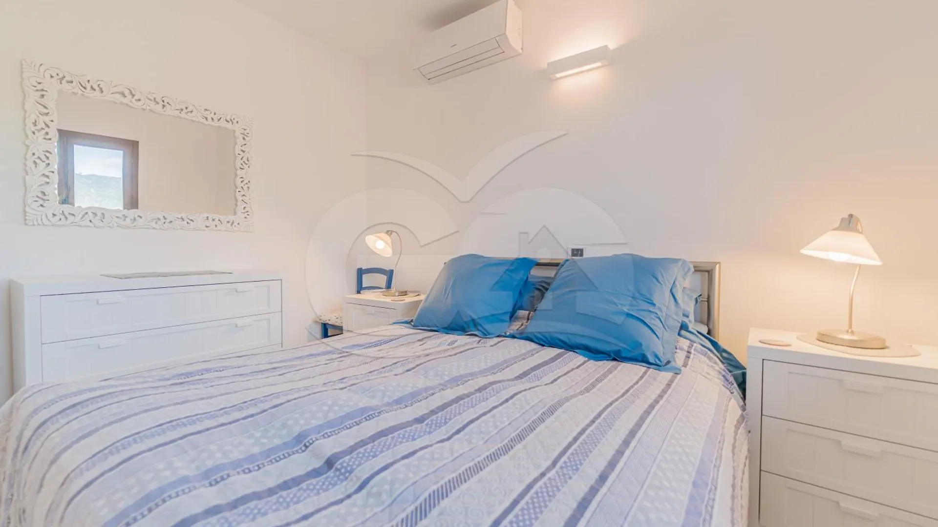 Il Porto 25 Mansarda Sul Mare - Goelba Apartment Porto Azzurro